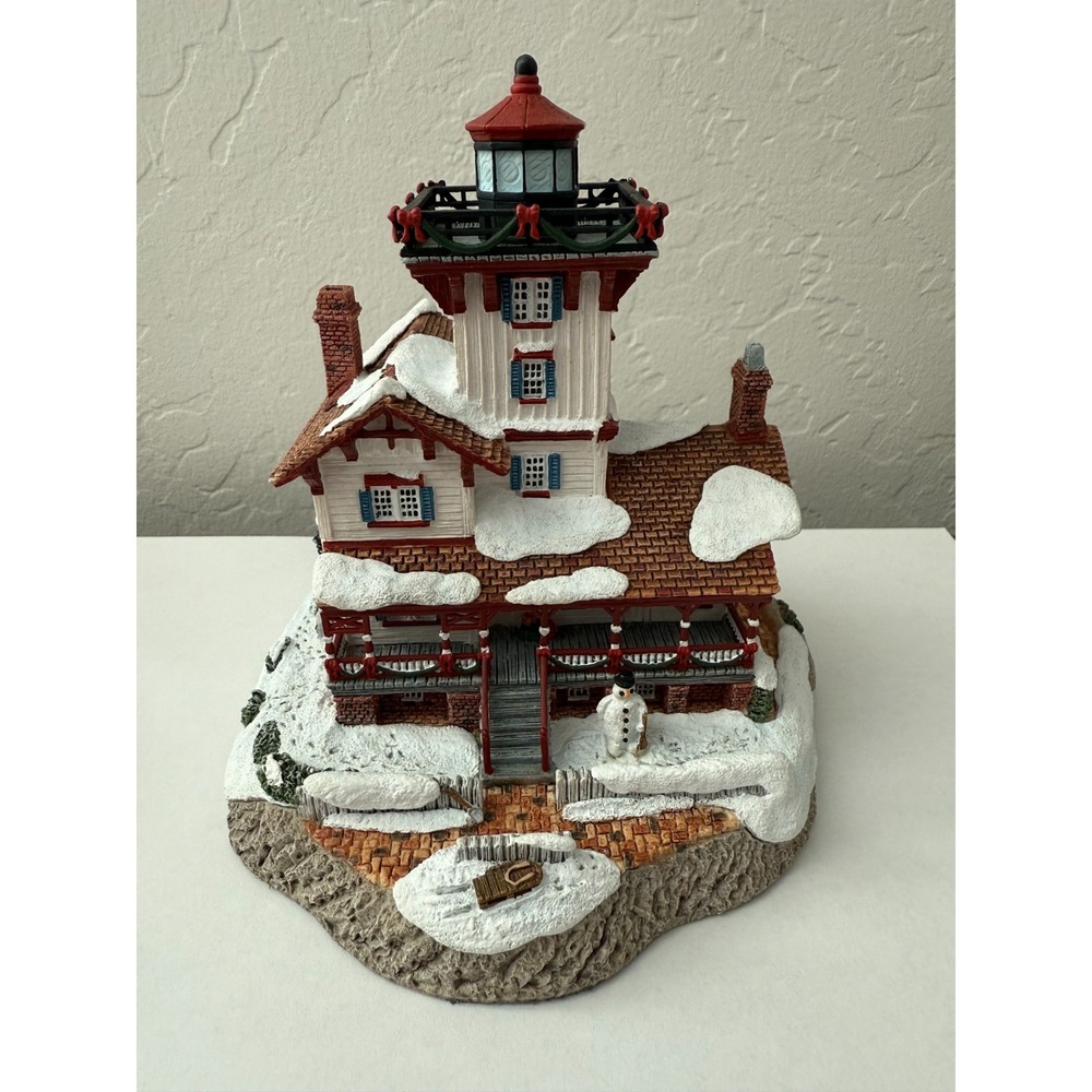Harbour Lights #710 Hereford Inlet New Jersey Christmas 2000 Lighthouse